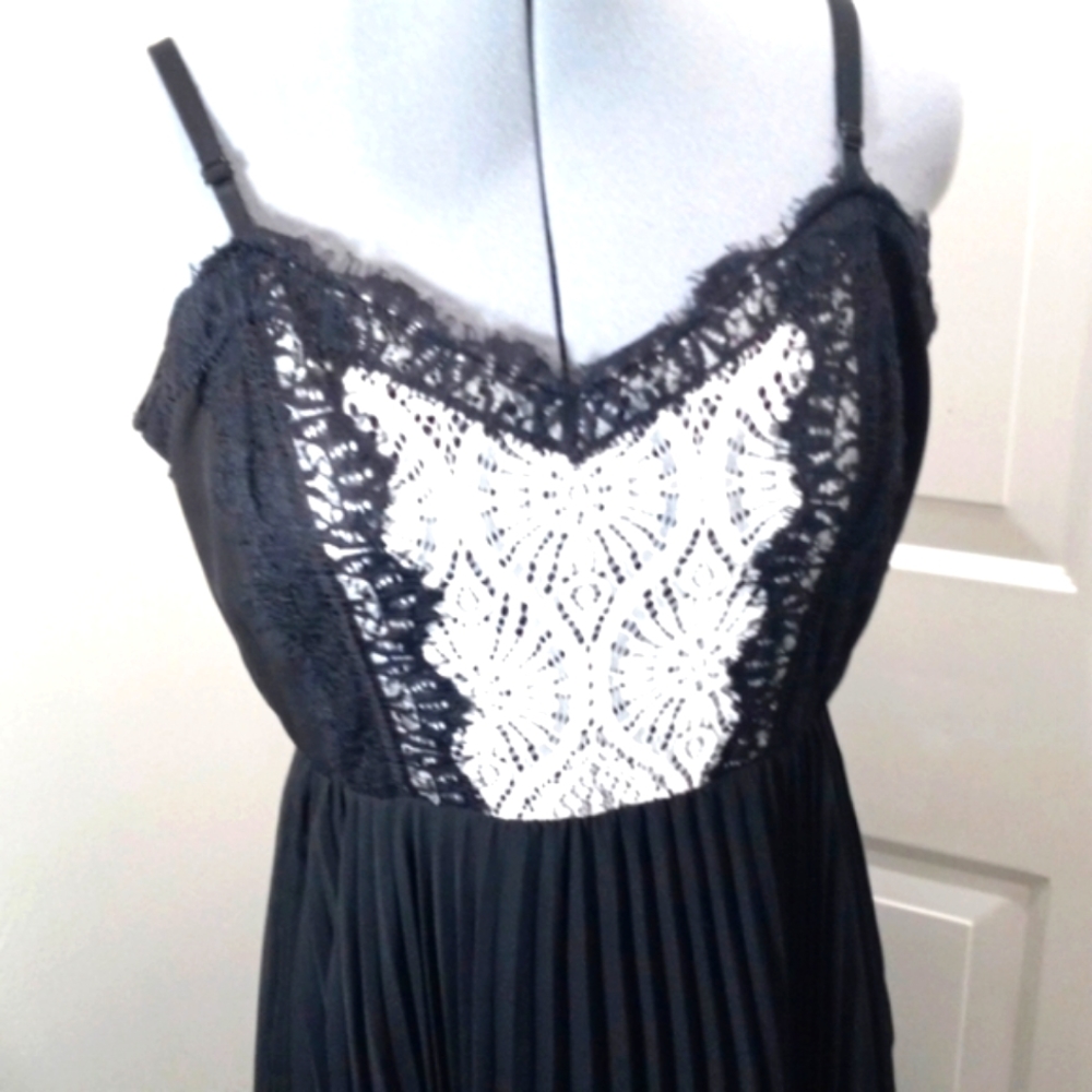 Lily Rose ,Black Pleated Dress with White & Black Lace , Midi Size Med/Large